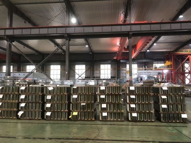 صفائح صفيح كهربائية مطلية بالكروم متطورة لتصنيع علب الأغذية والصناعية عالية الأداء